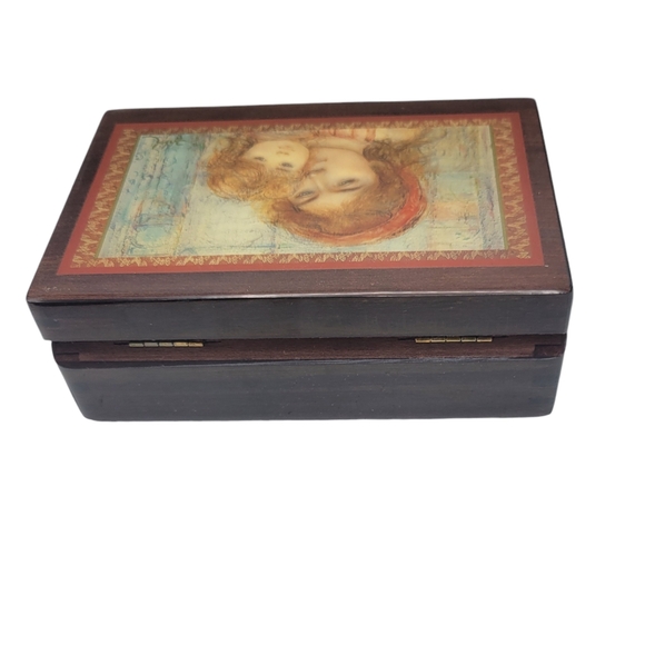 Vintage Edna Hibel Mother & Child Wood Trinket Jewelry Box American Music Box Co - Picture 5 of 11